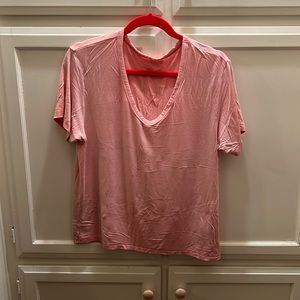 American Eagle pink t-shirt size small